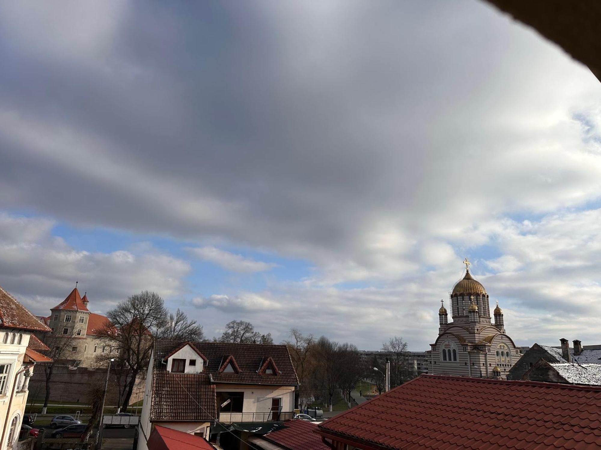 Pensiunea Sada Făgăraş Exterior foto